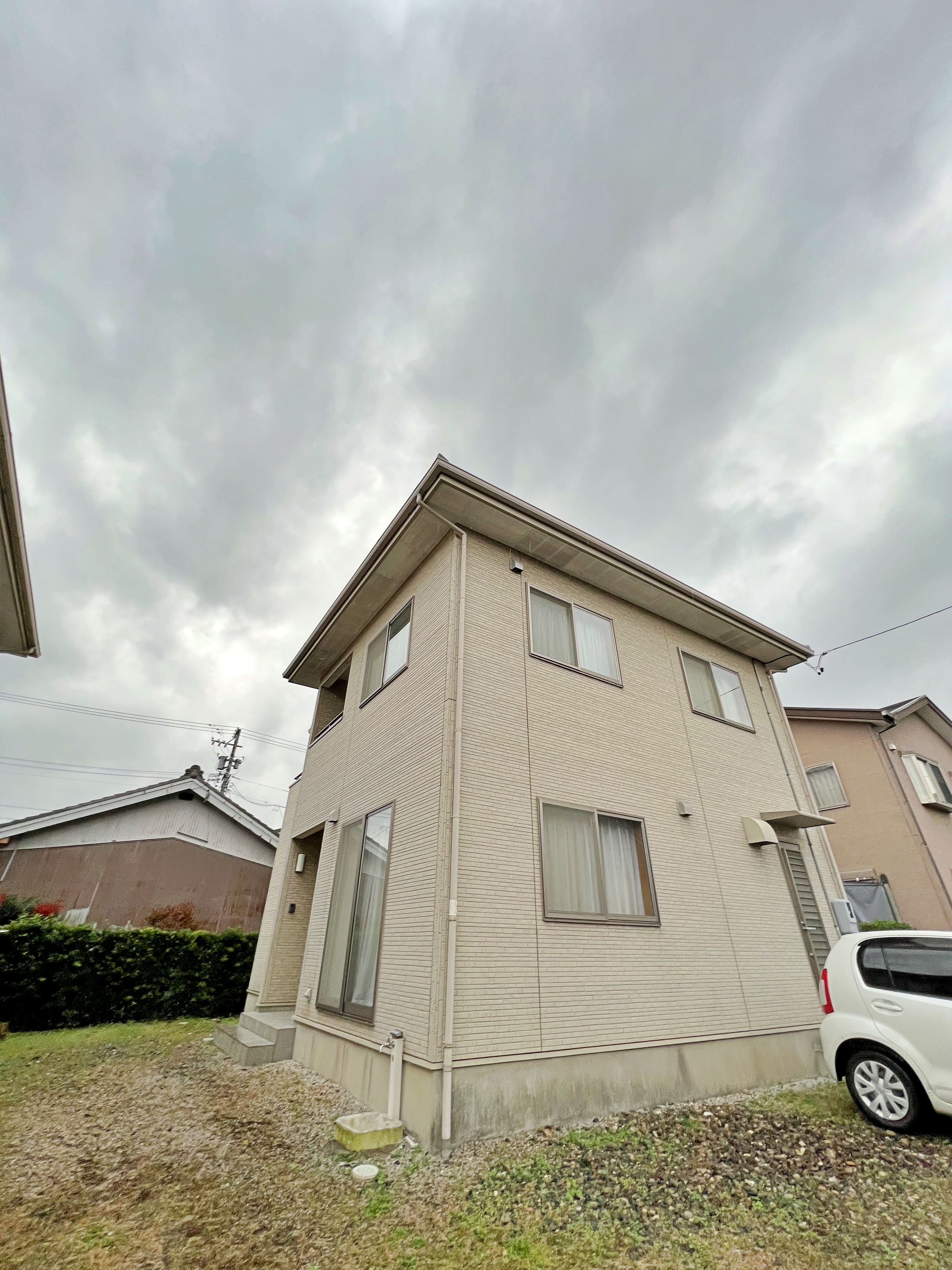外壁、外構をリフォーム致しました。